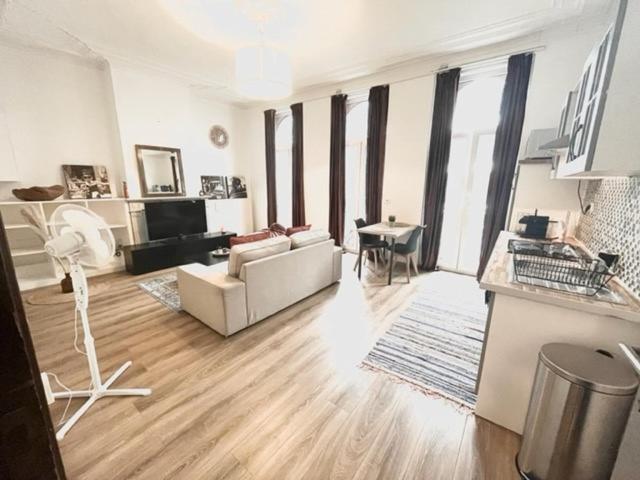 Modern Appartement In Hartje Gent Gante Exterior foto
